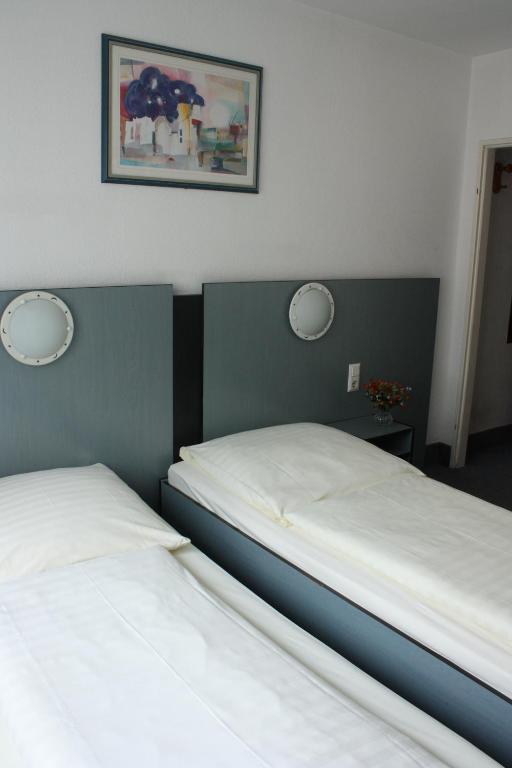 Hotel Diplomat Frankfurt am Main Szoba fotó